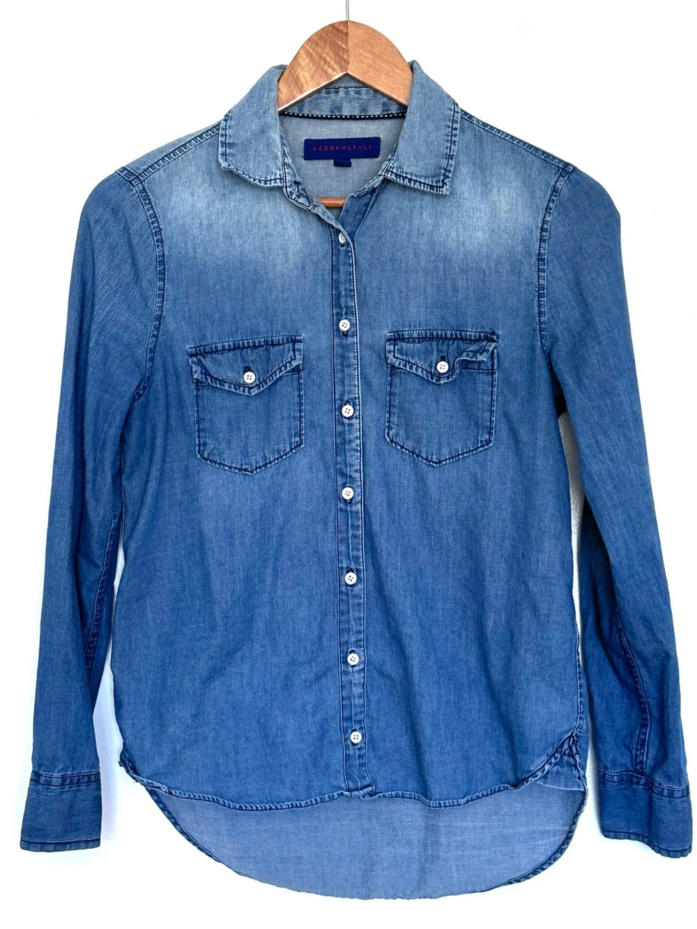 Aeropostale Shirt Women’s Small Blue Cotton Button Up Long Sleeve Pockets Top